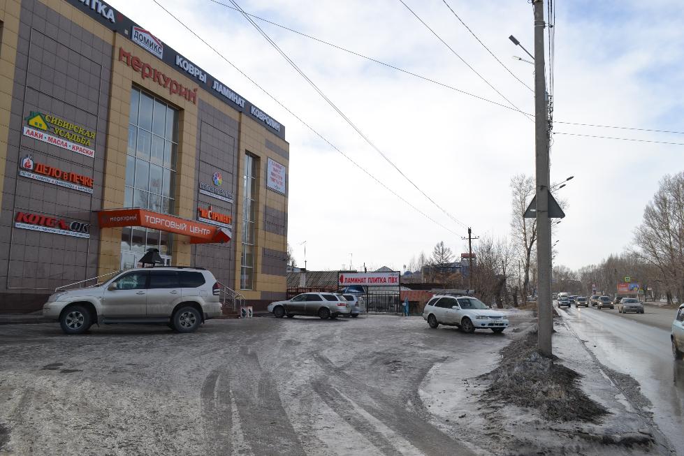 В Барнауле проверили, как предприниматели очищают прилегающие территории