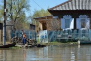 Стихия отступает: уровень воды в реке Обь за сутки снизился на 4 сантиметра