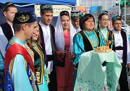 Ко Дню народного единства в краевой столице проведут фестиваль национальных культур «Единой семьей в Барнауле живем»