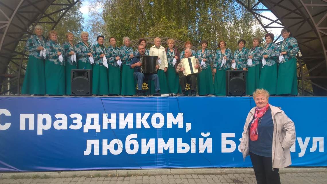 Дворовый фестиваль русского любительского хорового искусства стартовал  в Барнауле