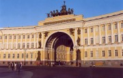 Мама пострадавшей барнаульской школьницы вылетела в Санкт-Петербург