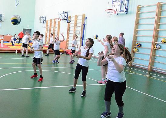 В Барнауле по городской программе отремонтируют школьные спортзалы