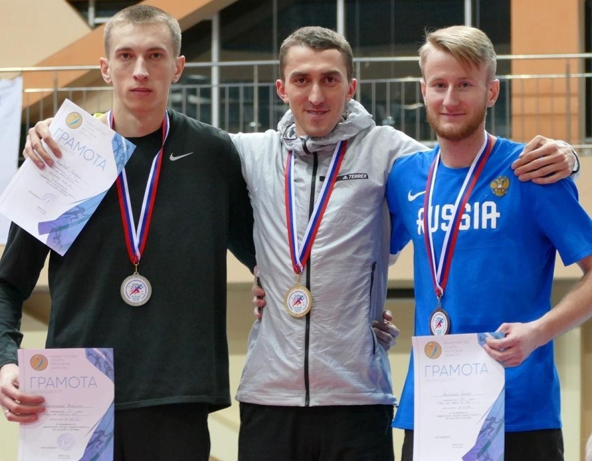 Алтайские легкоатлеты завоевали 15 первых мест на зимних чемпионате и первенствах СФО в различных возрастных группах 
