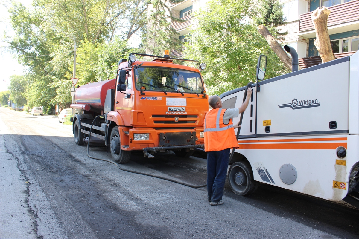 В Барнауле готовят к капитальному ремонту улицу Полярную
