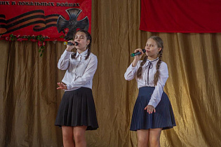 В барнаульской школе прошел День памяти выпускников школ города Барнаула, погибших в локальных конфликтах в рамках месячника патриотического воспитания