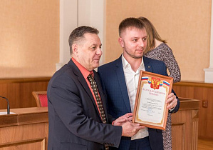 В Барнауле наградили победителей городских конкурсов «Зимний двор» и «Лучший по профессии»