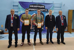 В Барнауле состоялся открытый турнир по гиревому спорту памяти Героя Советского Союза Константина Павлюкова