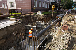 В Барнауле завершается подготовка теплосетевого комплекса к началу отопительного периода
