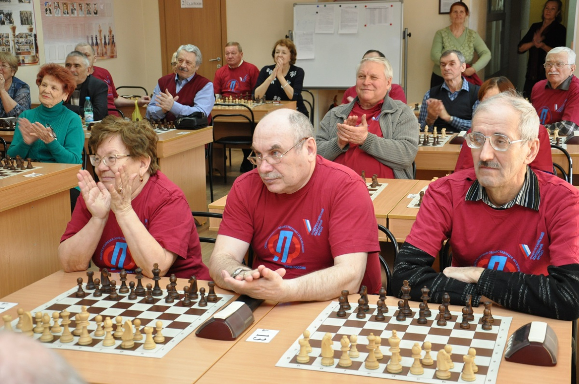 В Барнауле прошел краевой шахматный турнир среди пенсионеров