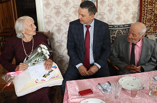 Барнаульской труженице тыла Аверченко Зое Михайловне  исполнилось 95 лет