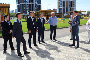 Федеральные эксперты высоко оценивают темпы развития социальной инфраструктуры в Барнауле