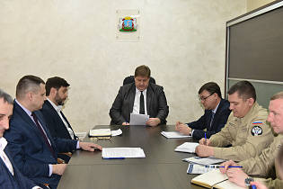 В администрации Барнаула обсудили вопросы реконструкции артезианского водозабора в Казенной Заимке
