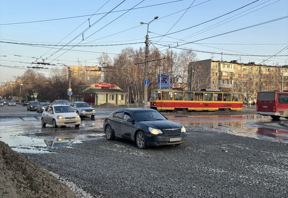 Движение общественного транспорта на улице Юрина восстановлено