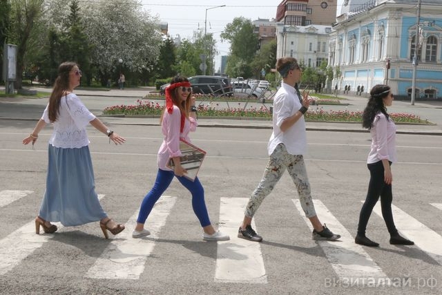 Барнаульцев приглашают на фотосессию в стиле эпохи «Битлз»