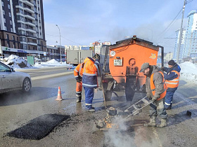МБУ «Автодорстрой» проводит локальный ремонт дорог 