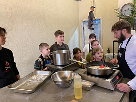 Кулинарный мастер-класс провели для детей из семей участников СВО