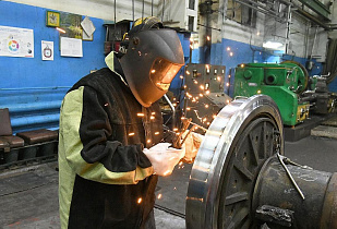 В Барнауле для школьников запускают серию экскурсий на промышленные предприятия города