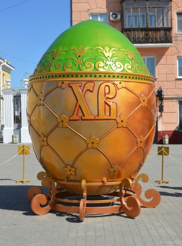 Символ Пасхи, украшающий площадь Октября, перенесут на территорию Александро-Невского собора