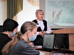 Около 150 студентов-выпускников АГИК побывали на мастер-классах карьерных консультантов кадрового центра «Работа России» в Барнауле