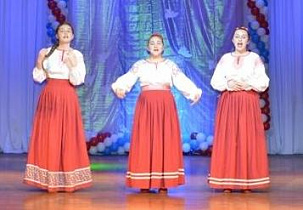 Концерт ко Дню народного единства готовят в Доме культуры «Октябрьский» в Барнауле