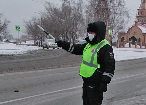 В Барнауле автоинспекторы и приставы проводят профилактическое мероприятие «Должник»