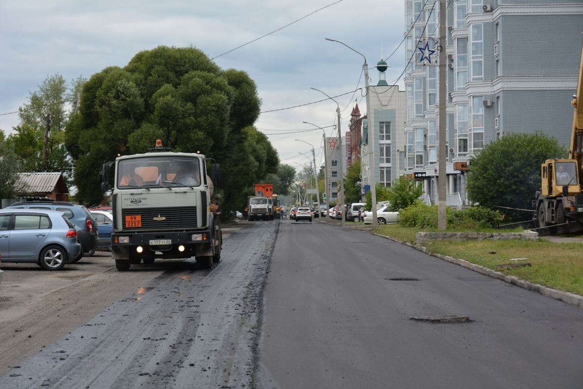 В Барнауле начали ремонт дорог в рамках дополнительных средств, выделенных Правительством Алтайского края