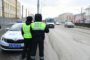 В Барнаульском общественном транспорте продолжают проверки соблюдения масочного режима