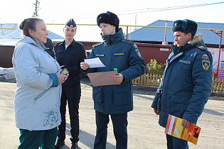 В частном секторе Барнаула регулярно проводят рейды по профилактике пожаров 