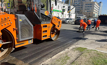 МБУ «Автодорстрой» продолжит ремонт дорог в выходные дни 