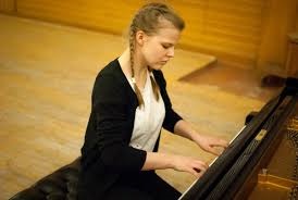 Юная пианистка из Барнаула стала лауреатом Всероссийского и дипломантом Международного конкурсов
