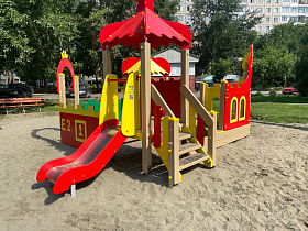 В 19 дворах Барнаула обновили детские площадки по нацпроекту «Жилье и городская среда»