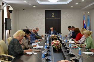 В Барнауле прошло первое заседание городской комиссии по оказанию помощи семьям участников специальной военной операции