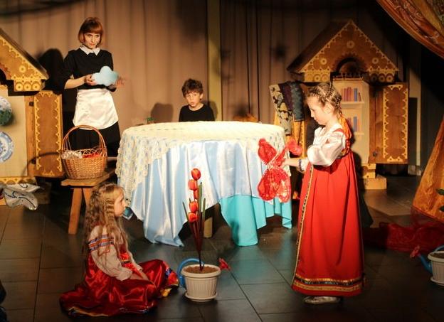 В Барнауле театр кукол «Сказка» набирает детей в «Школу юных кукольников»
