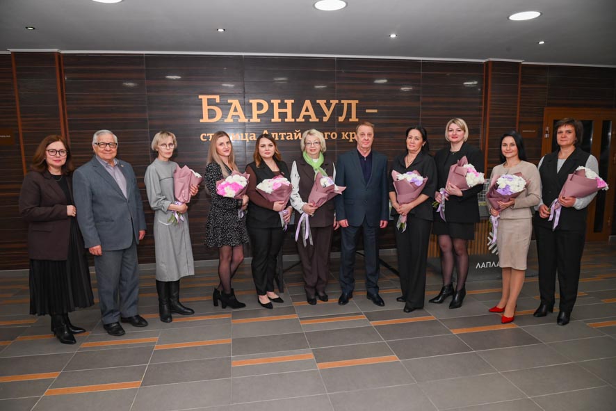 Жены участников специальной военной операции войдут в составы общественных объединений Барнаула