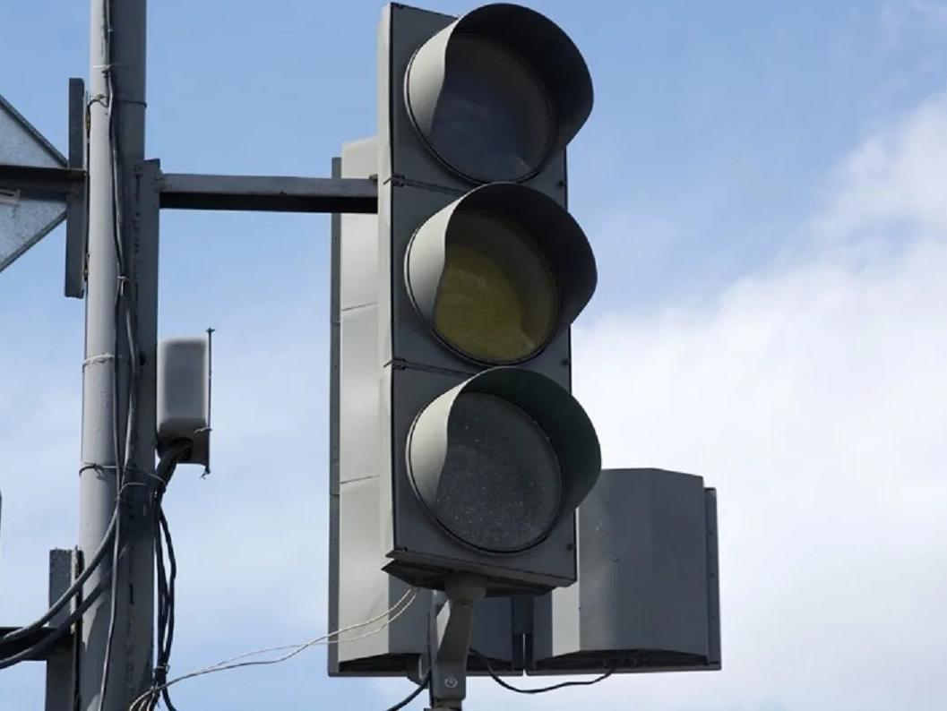 20 июня в Барнауле на нескольких участках дорог будут отключены светофоры 