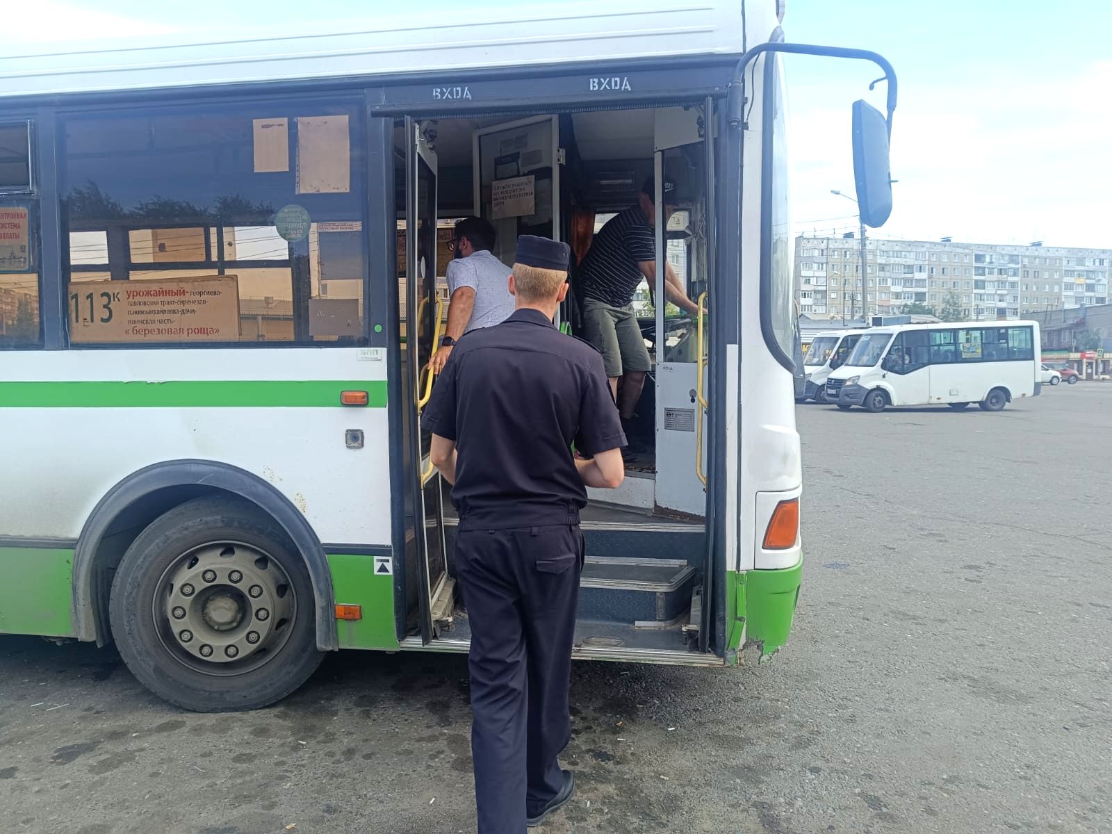 В Барнауле провели рейд по проверке общественного транспорта