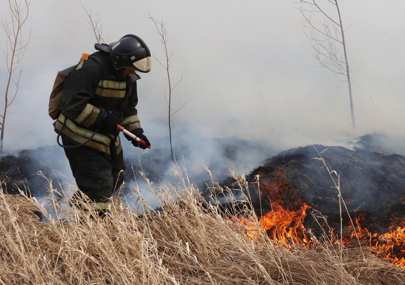 Барнаульцев предупреждают о необходимости строгого соблюдения правил пожарной безопасности