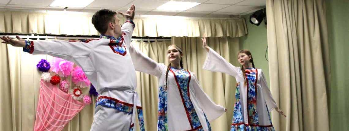 Чаепития, концерты и мастер-классы провели ко Дню матери ТОС Ленинского района 