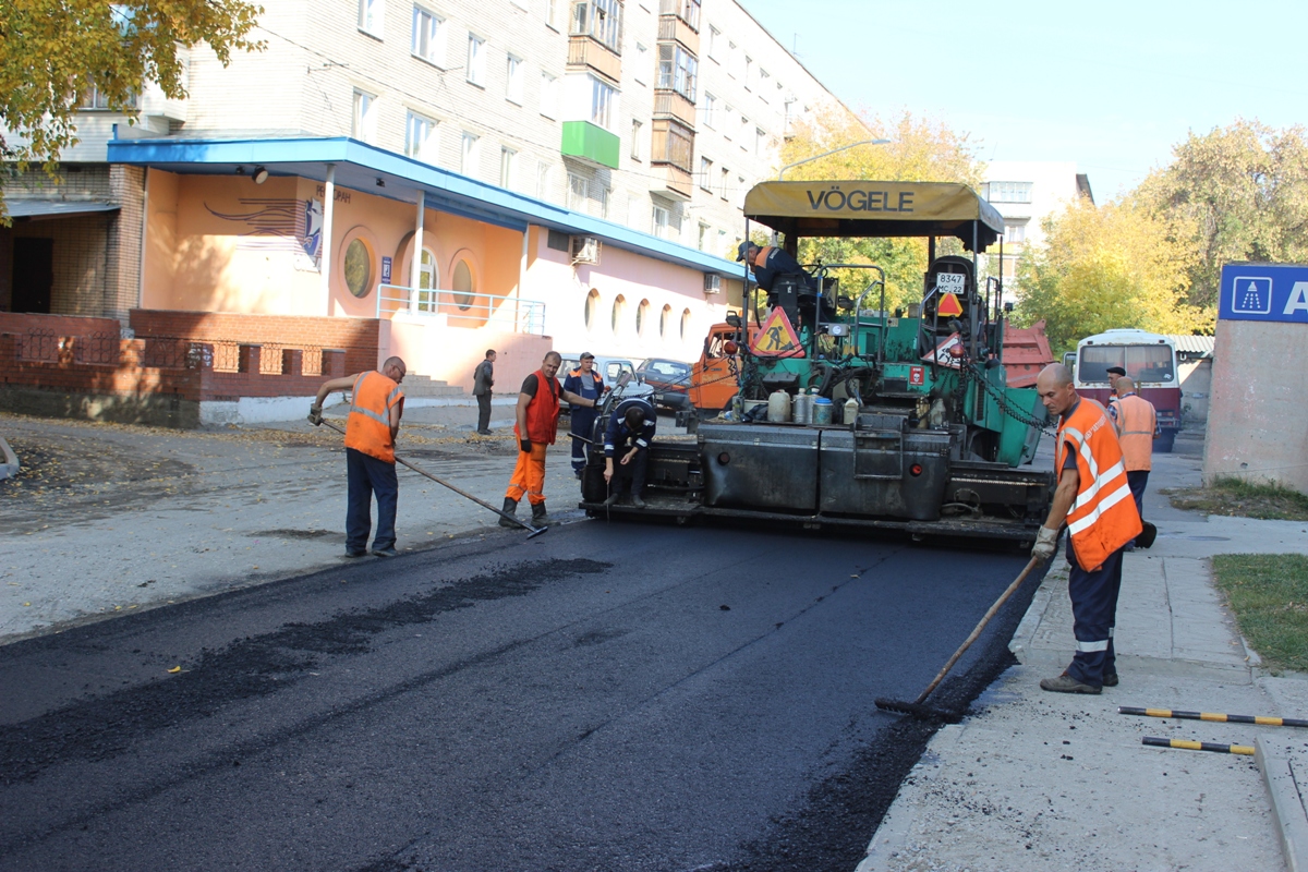 Определены первые подрядчики на выполнение дорожных работ в Барнауле в рамках нацпроекта