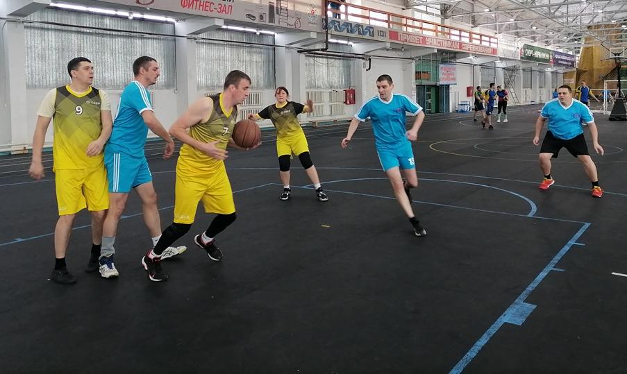 Соревнования по баскетболу прошли среди коллективов физической культуры предприятий и организаций Октябрьского района 