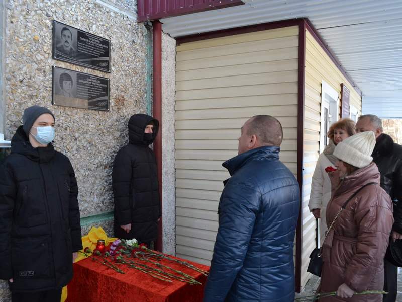 Мемориальные доски в память о погибших при исполнении долга воинах открыли в Барнауле накануне Дня вывода советских войск из Афганистана