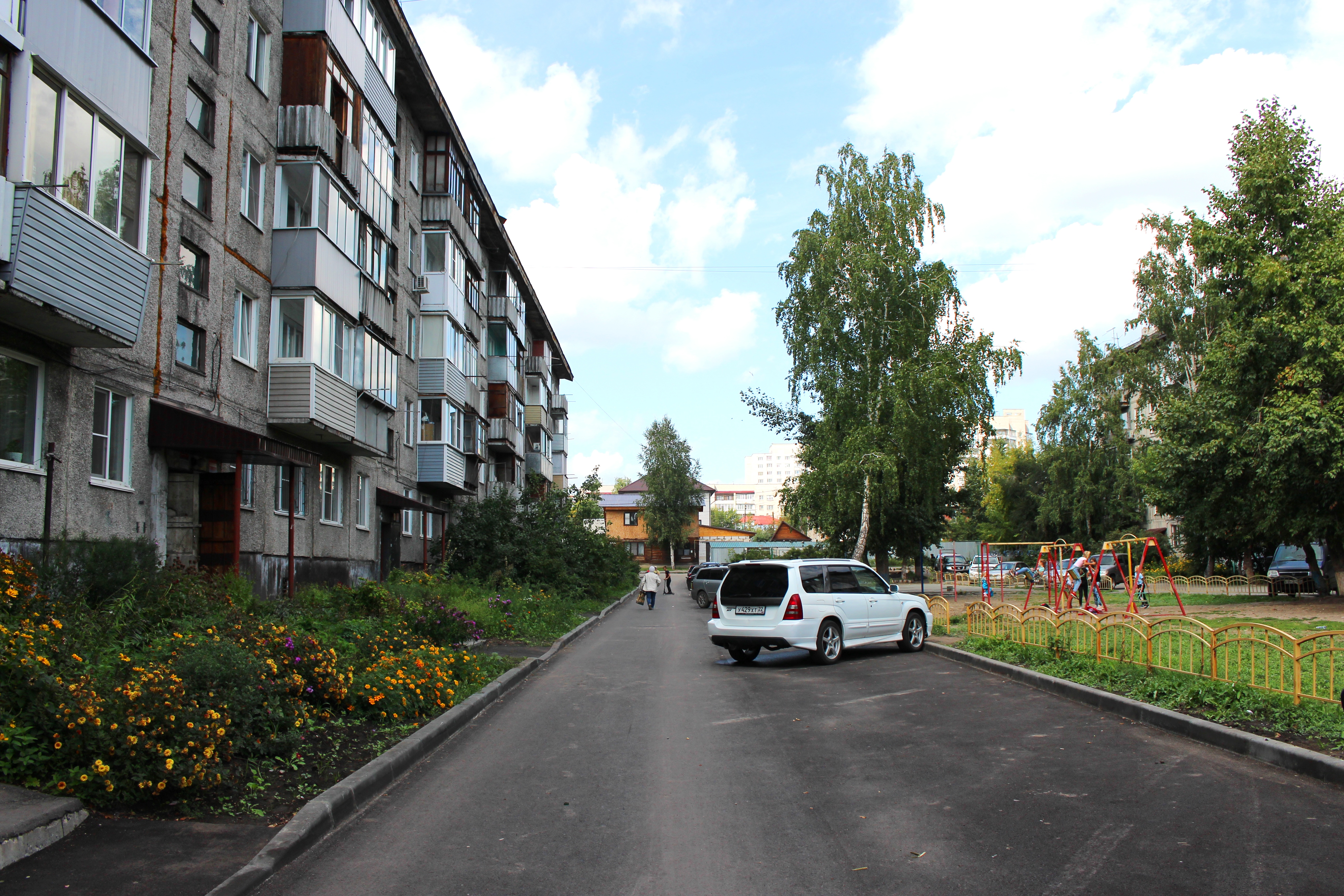 В Барнауле утвердили список дворов, которые благоустроят по нацпроекту «Жилье и городская среда» в 2022 году