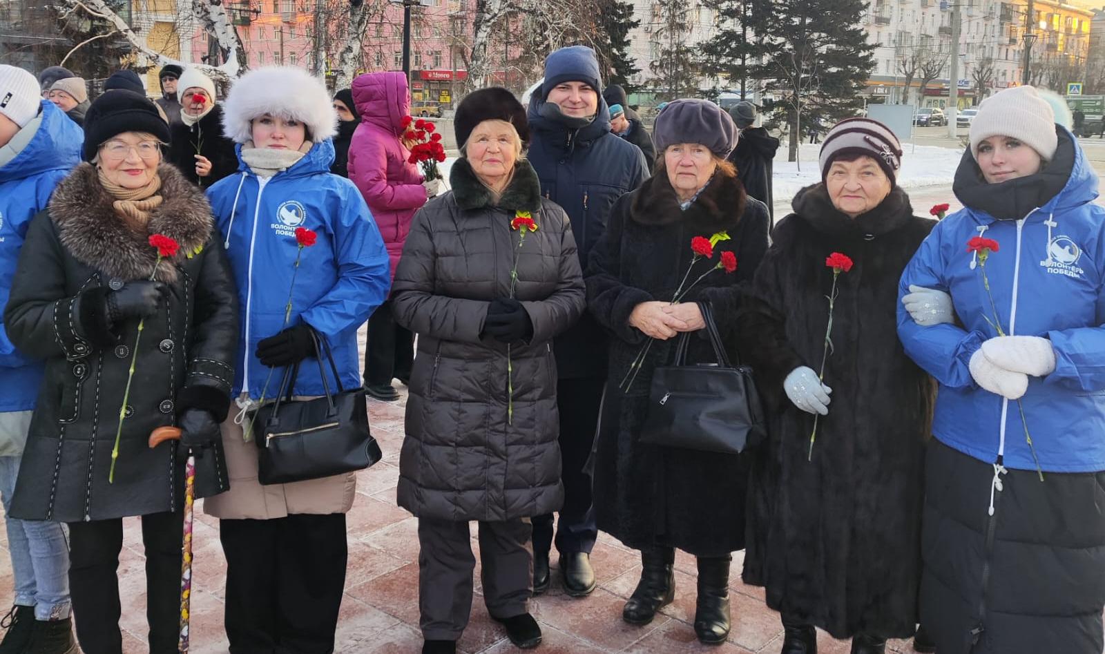 В день 81-й годовщины полного освобождения Ленинграда от фашистской блокады в Центральном районе города Барнаула прошли патриотические акции и мероприятия