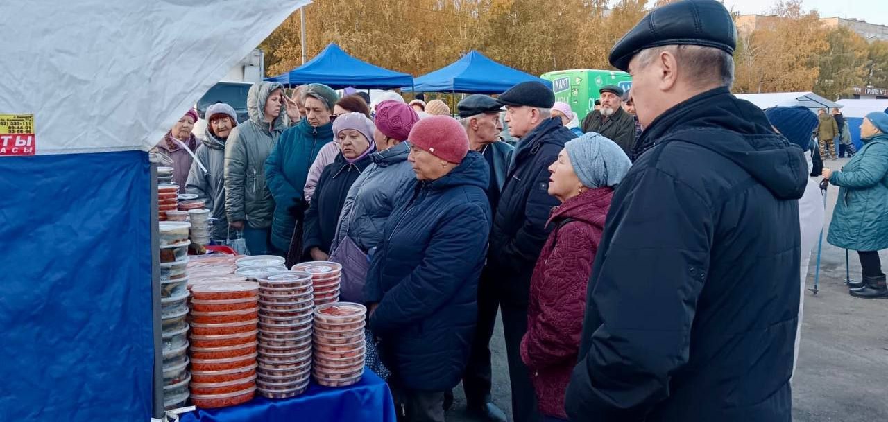 На пл.Народной прошла продовольственная ярмарка 