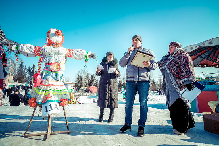 Масленица в барнауле мероприятия. Масленица в парке культуры Тамбов. Кумжа этнопарк Масленица. Масленица Барнаул. Масленица в парке Аргамач.