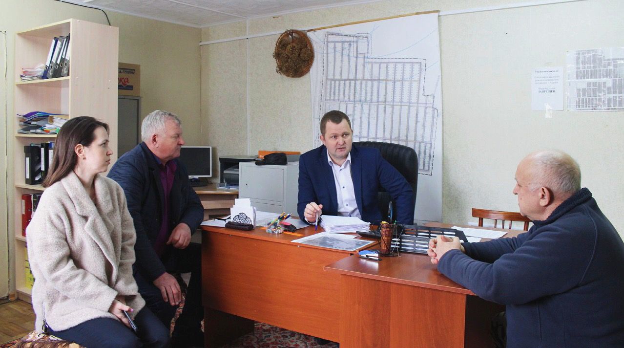Глава Центрального района Максим Сабына провел встречу с жителями микрорайона Сибирская Долина 