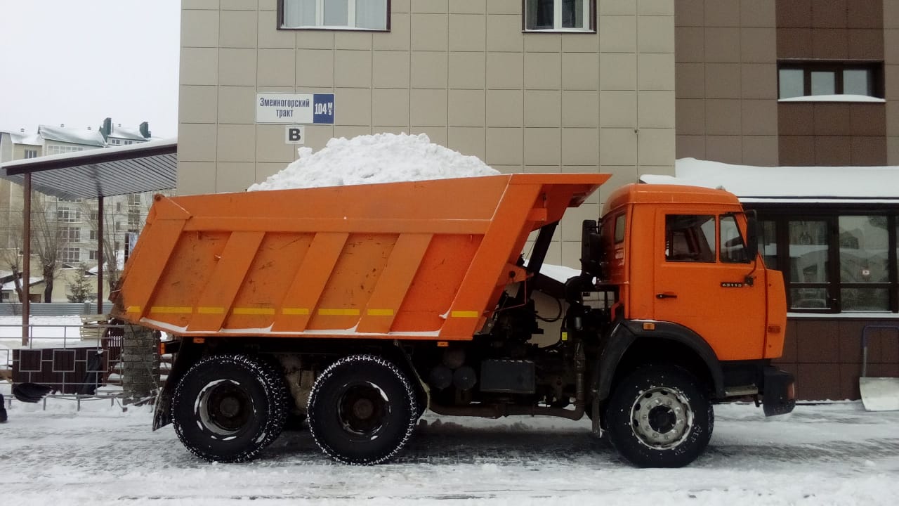 Контроль за уборкой снега продолжается в Центральном районе