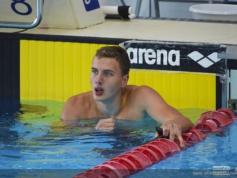 Барнаульский спортсмен занял третье место на юношеском первенстве России по плаванию