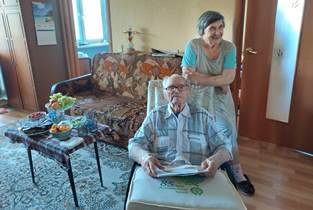 90-летний юбилей празднует труженик тыла Петр Андреевич Колодин