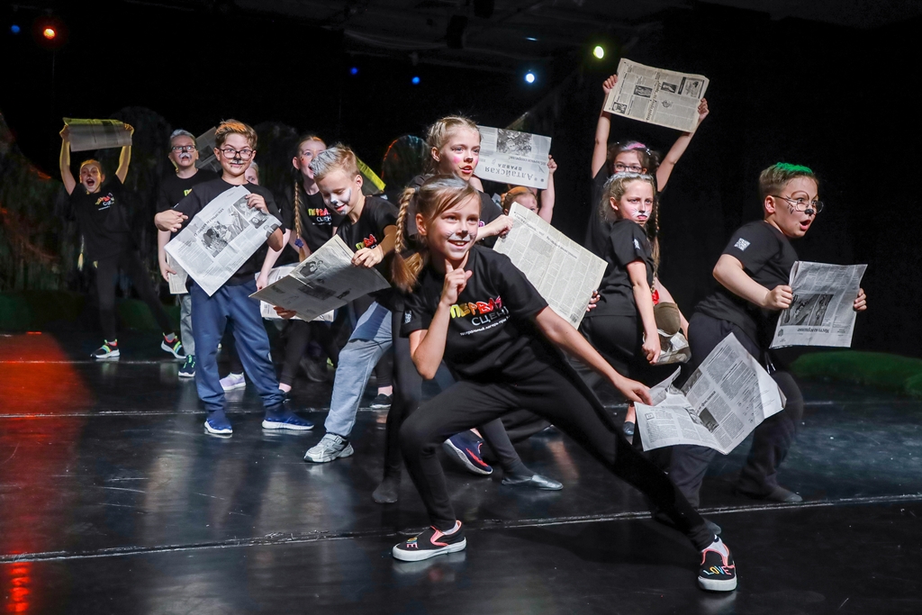 Молодёжный театр Алтая провёл первую смену Летнего детского лагеря в Барнауле
